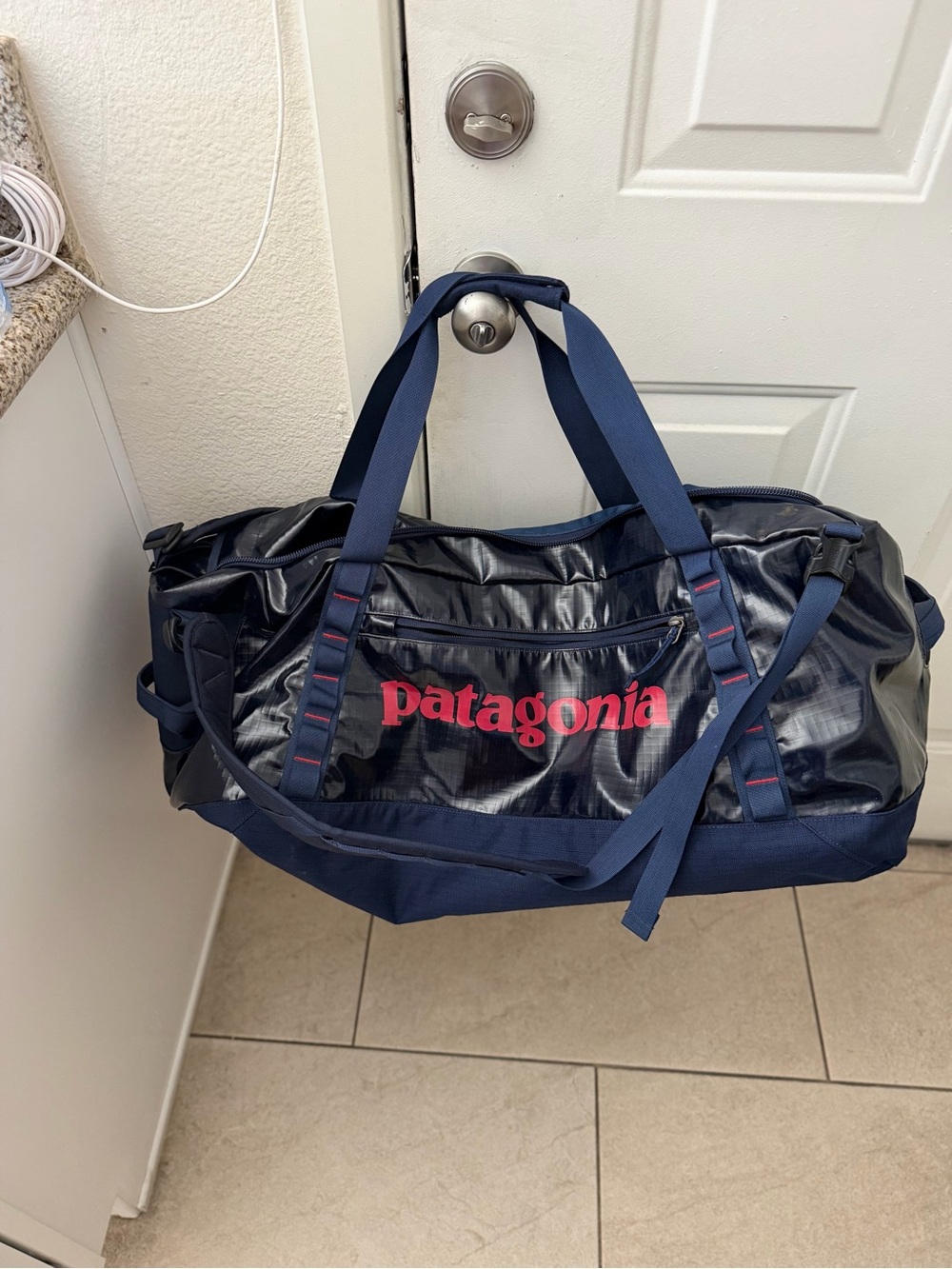 Patagonia Black Hole Duffel Bag Navy Blue - Picture 8 of 15